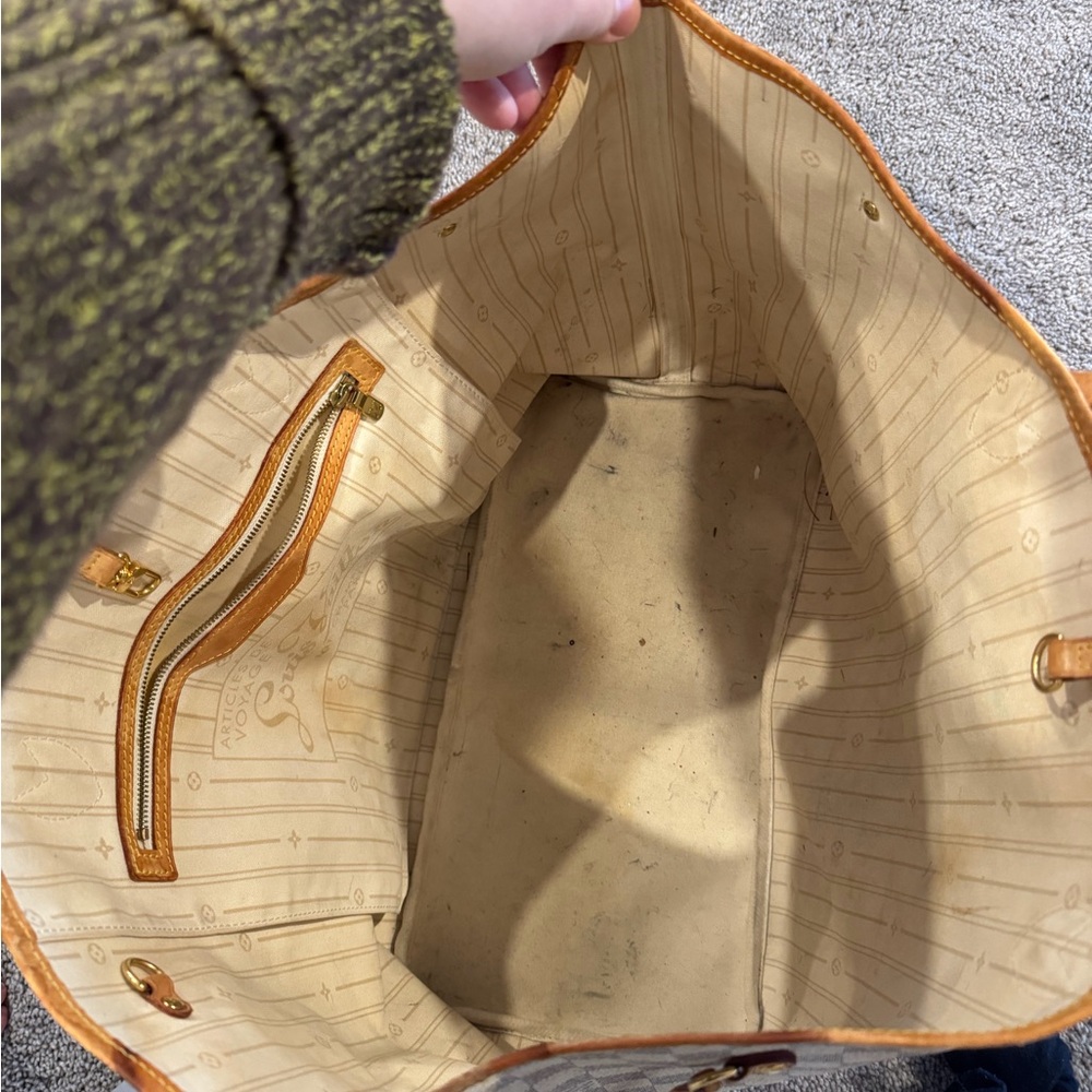 Louis Vuitton neverfull gym - Picture 3 of 3